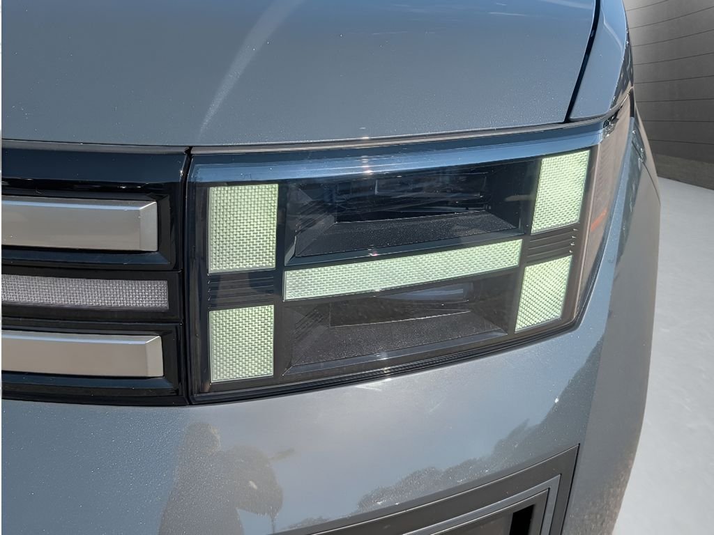 Used 2025 Ecotronic Gray Hyundai SEL image 12