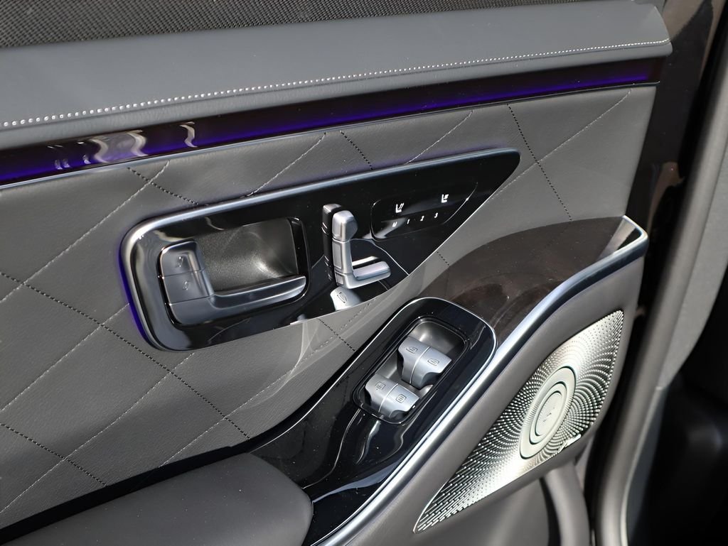 New 2026 Obsidian Black Metallic Mercedes-Benz S 500 image 24