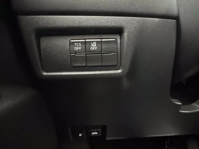 Used 2020 White Mazda Touring image 19