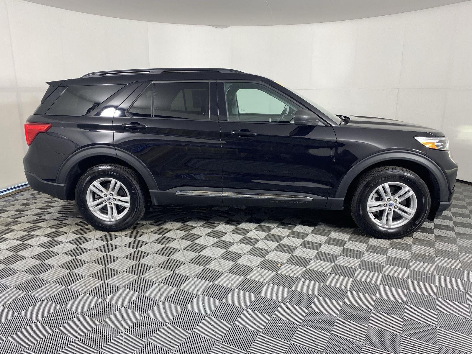 Used 2024 Agate Black Ford XLT image 10