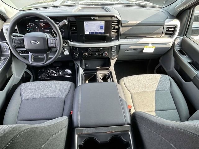 New 2026 Carbonized Gray Metallic Ford XLT image 7