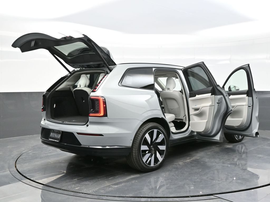 2025 Volvo EX90 Ultra - Photo 30