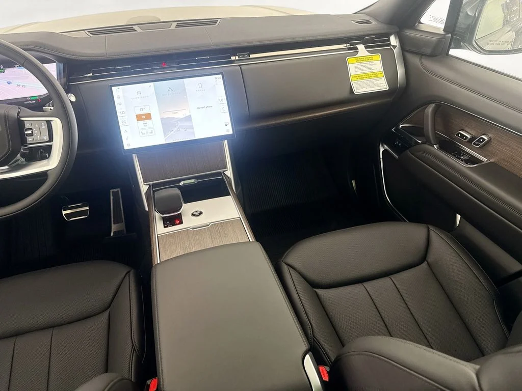 New 2026 Varesine Blue Land Rover SE image 23