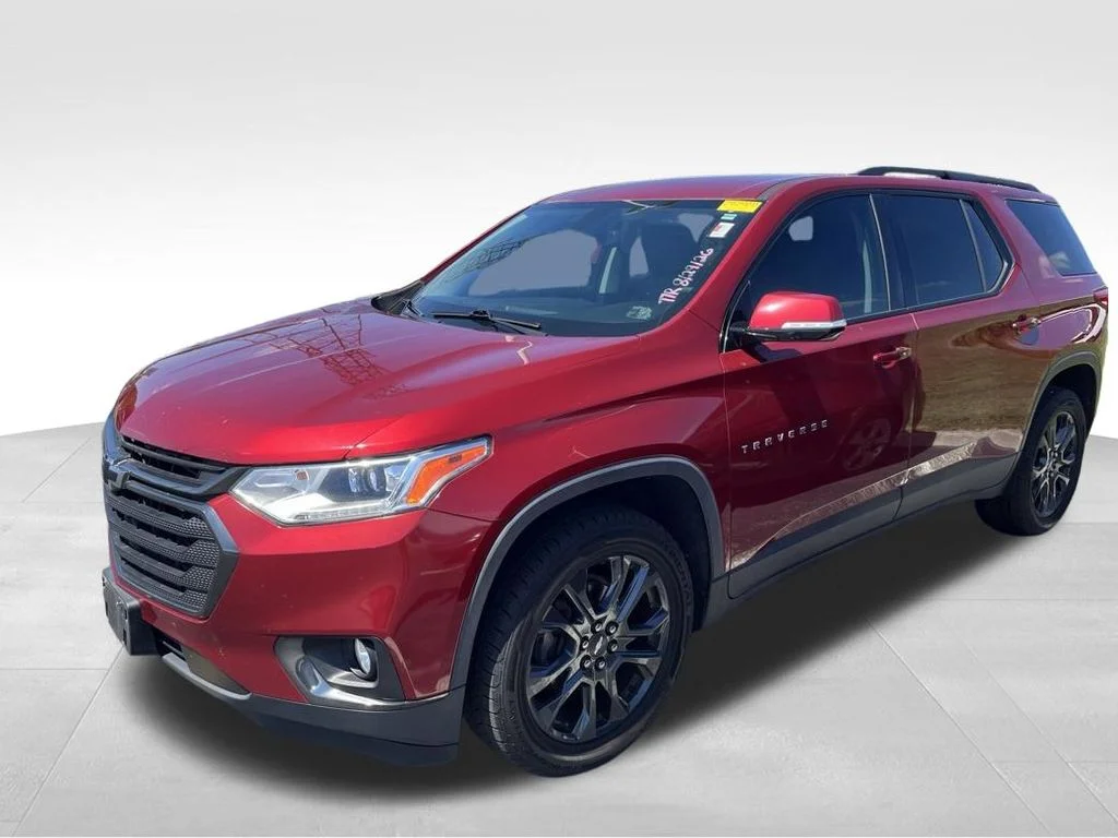 Used 2018 Red Chevrolet RS image 19