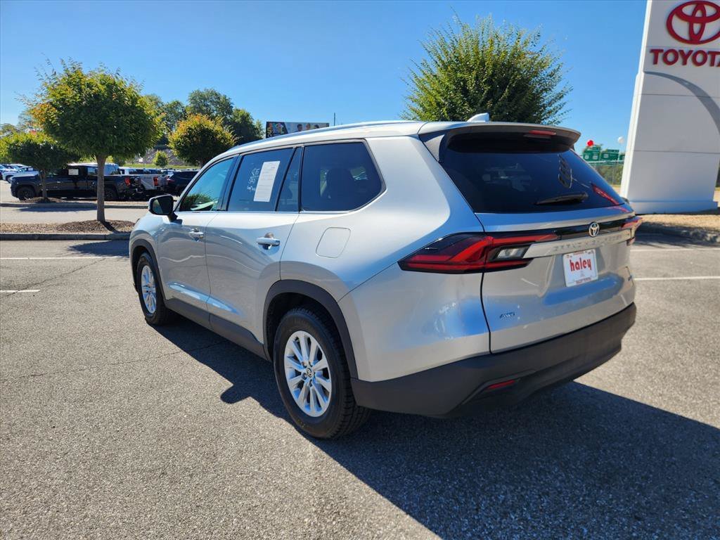 Certified Used 2025 Silver Toyota XLE image 7