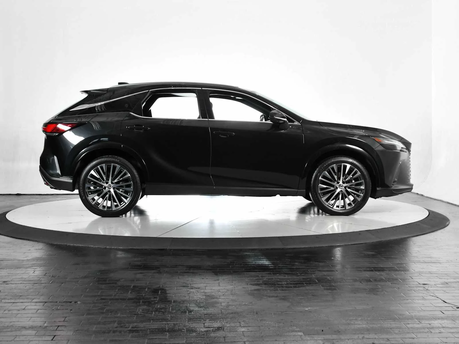 Used 2025 Caviar Lexus Premium Plus image 8
