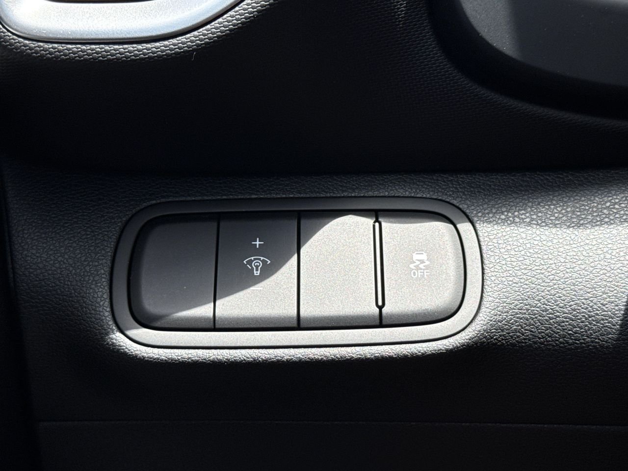 New 2026 Ecotronic Gray Hyundai SE image 15