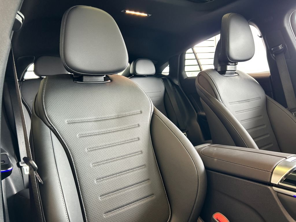 New 2027 Black Mercedes-Benz GLC 300 image 26