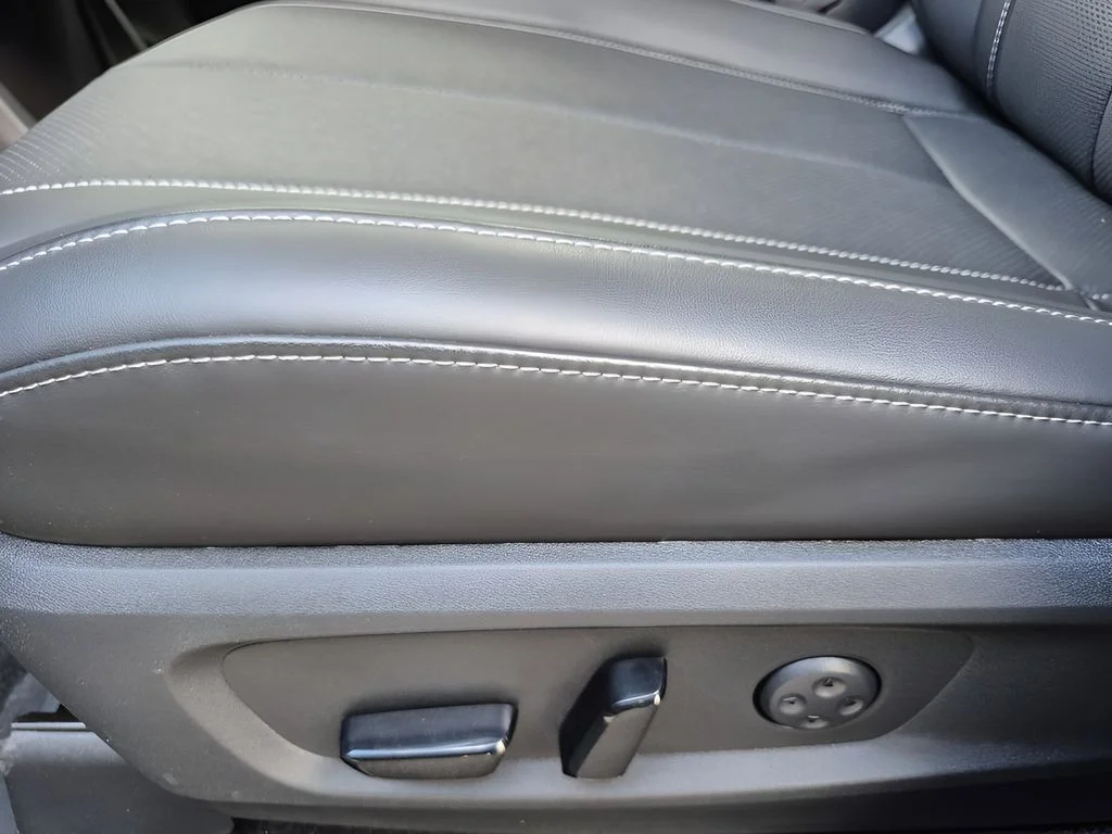 Certified Used 2026 Graphite Shadow INFINITI LUXE image 17