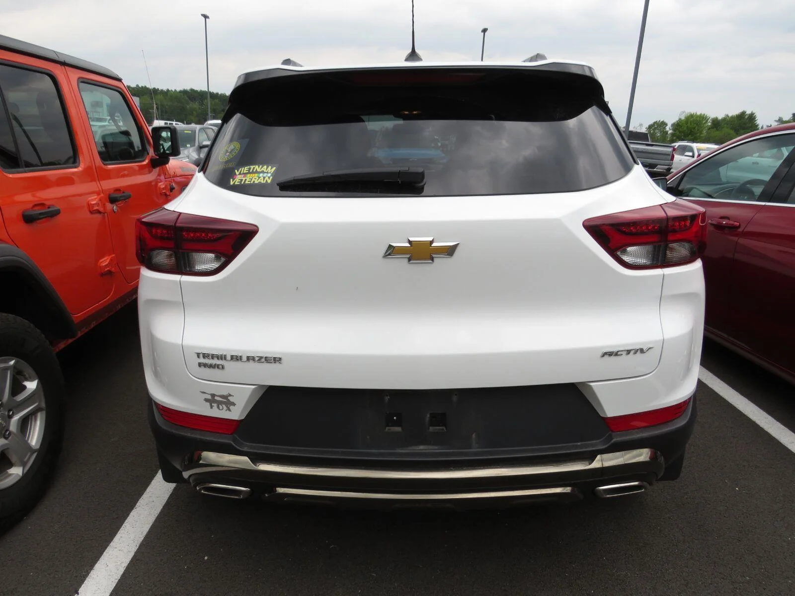 Used 2023 SUMMIT WHITE Chevrolet ACTIV image 10
