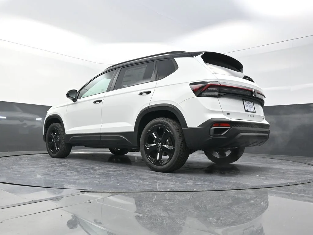 2026 Volkswagen Taos SE Black - Photo 25