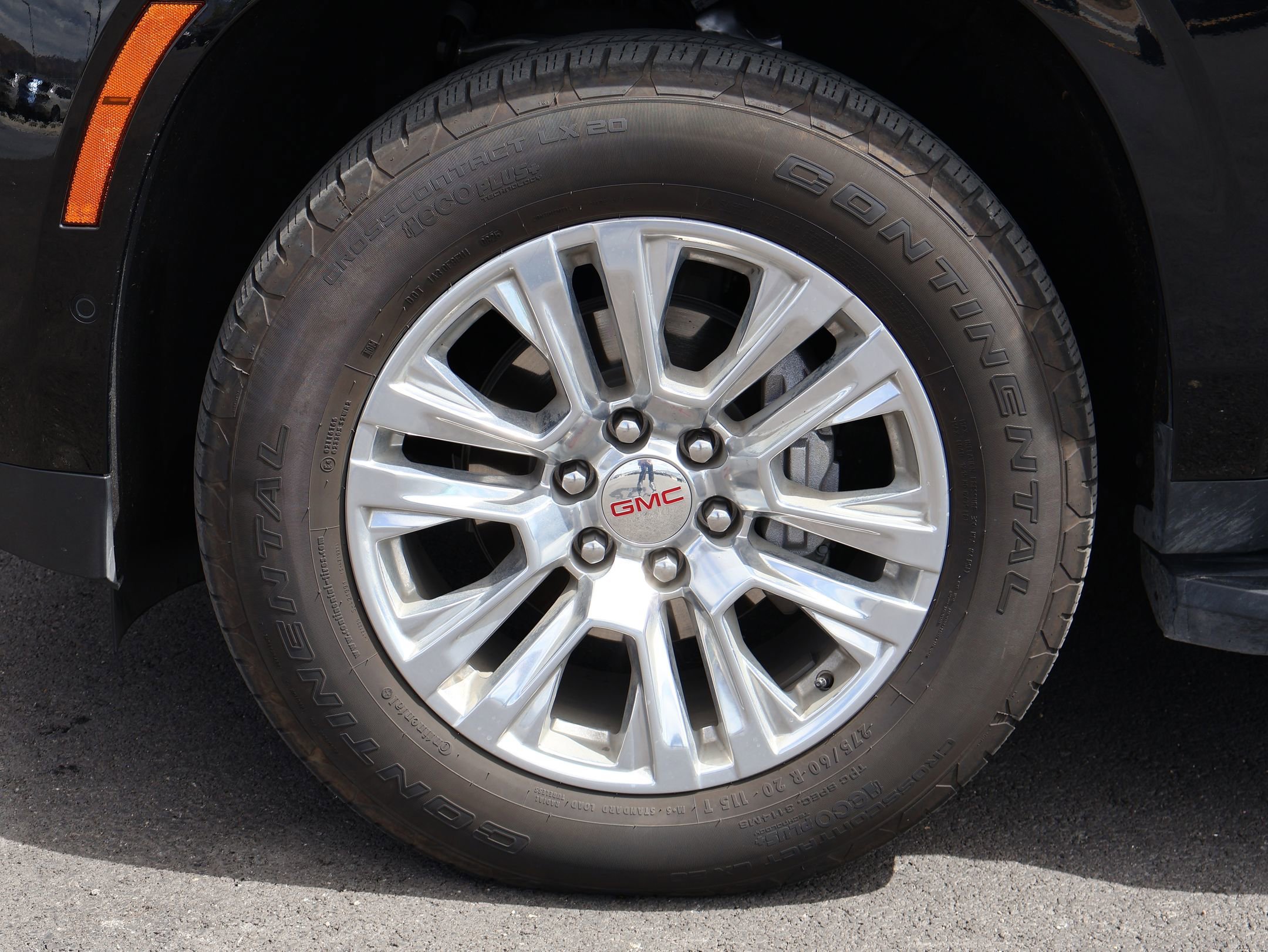 Used 2025 Onyx Black GMC Denali image 28