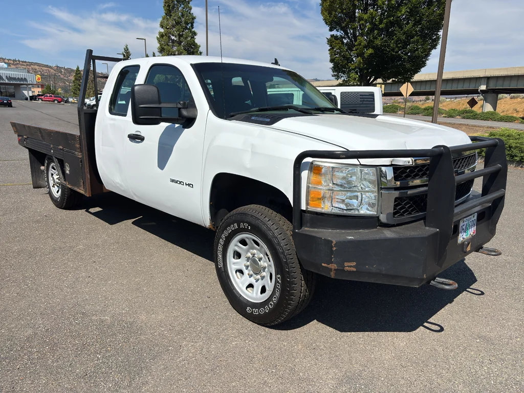 2011 Chevrolet Silverado 3500HD Work Truck - Photo 4