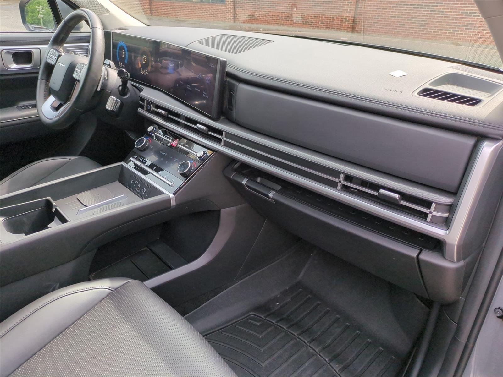 Used 2024 Hampton Gray Hyundai SEL image 37