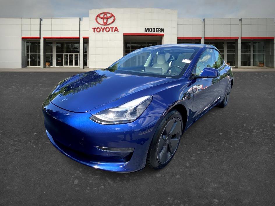 2021 Tesla Model 3 Standard Range Plus's photo