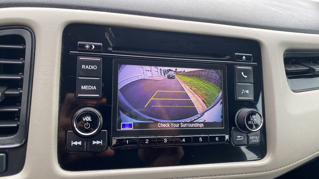 Used 2022 Silver Honda LX image 13
