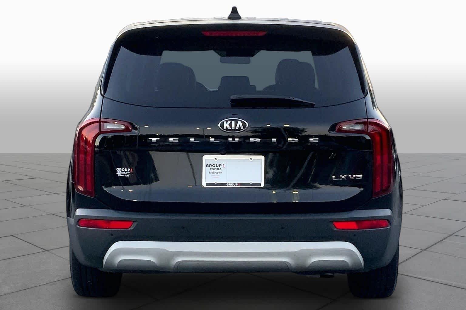 Used 2020 Ebony Black Kia LX image 5