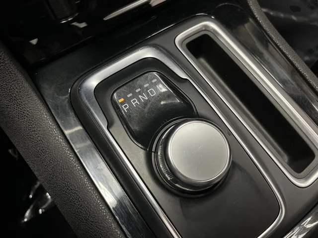 2023 Chrysler 300 Touring - Photo 18