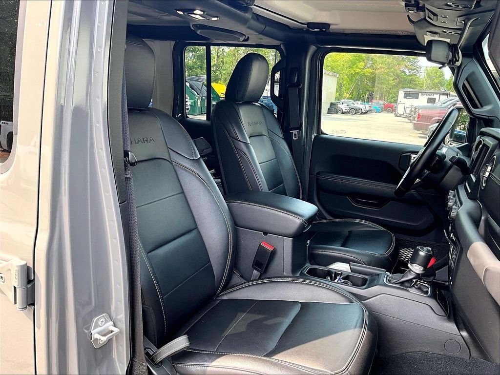 Used 2021 Sting-Gray Clearcoat Jeep Unlimited Sahara image 11