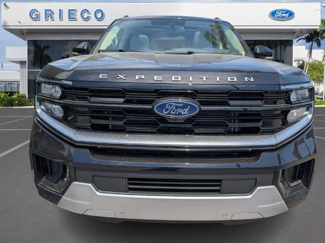New 2026 Agate Black Metallic Ford Platinum® image 22