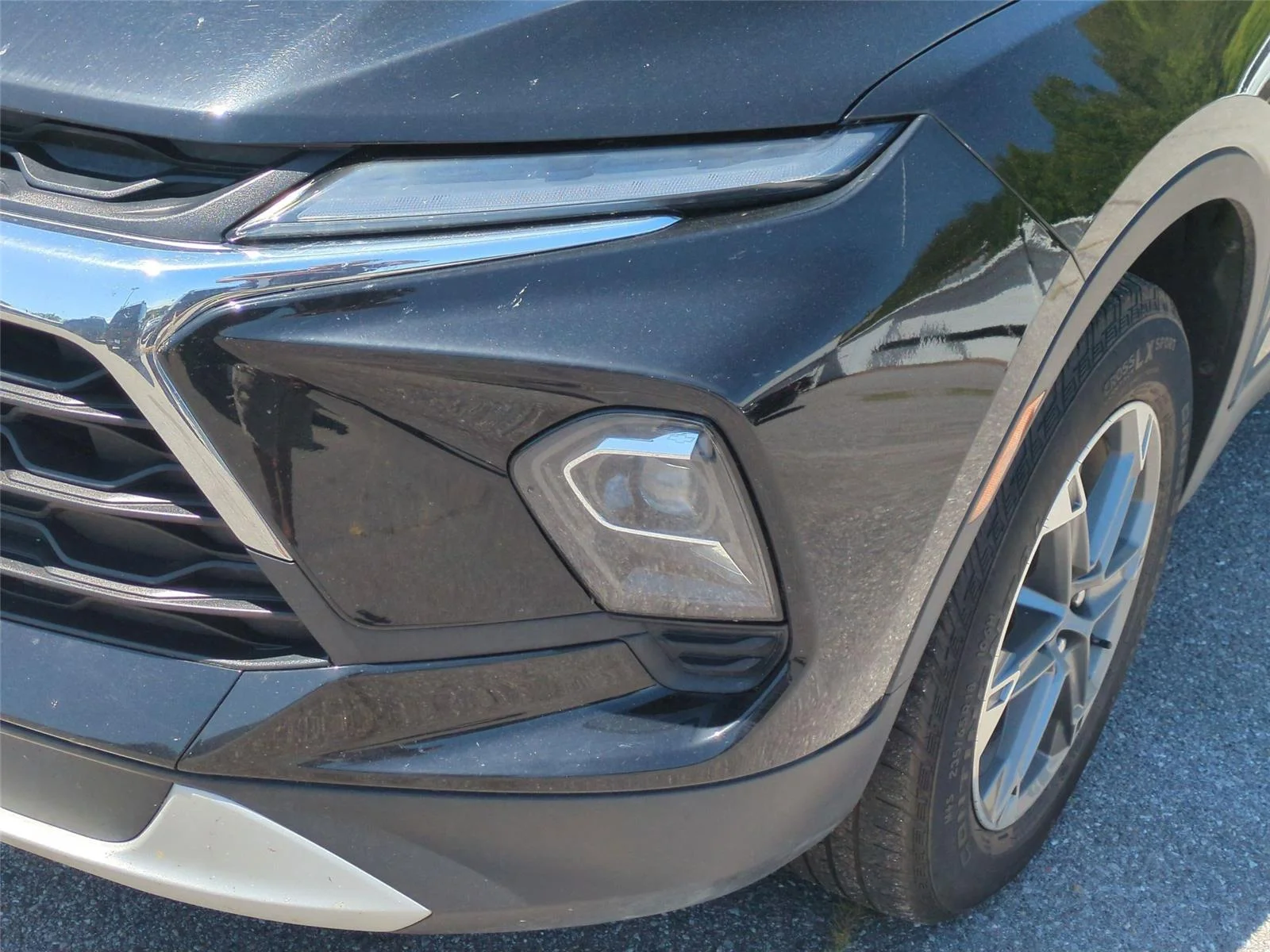 Used 2025 Black Chevrolet LT image 9