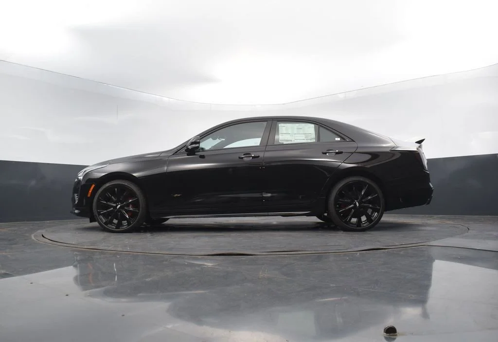 2025 Cadillac CT4 V-Series - Photo 46