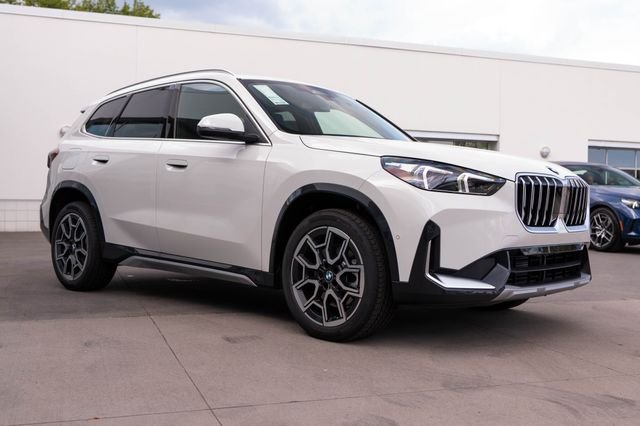 New 2026 Alpine White BMW xDrive28i image 8