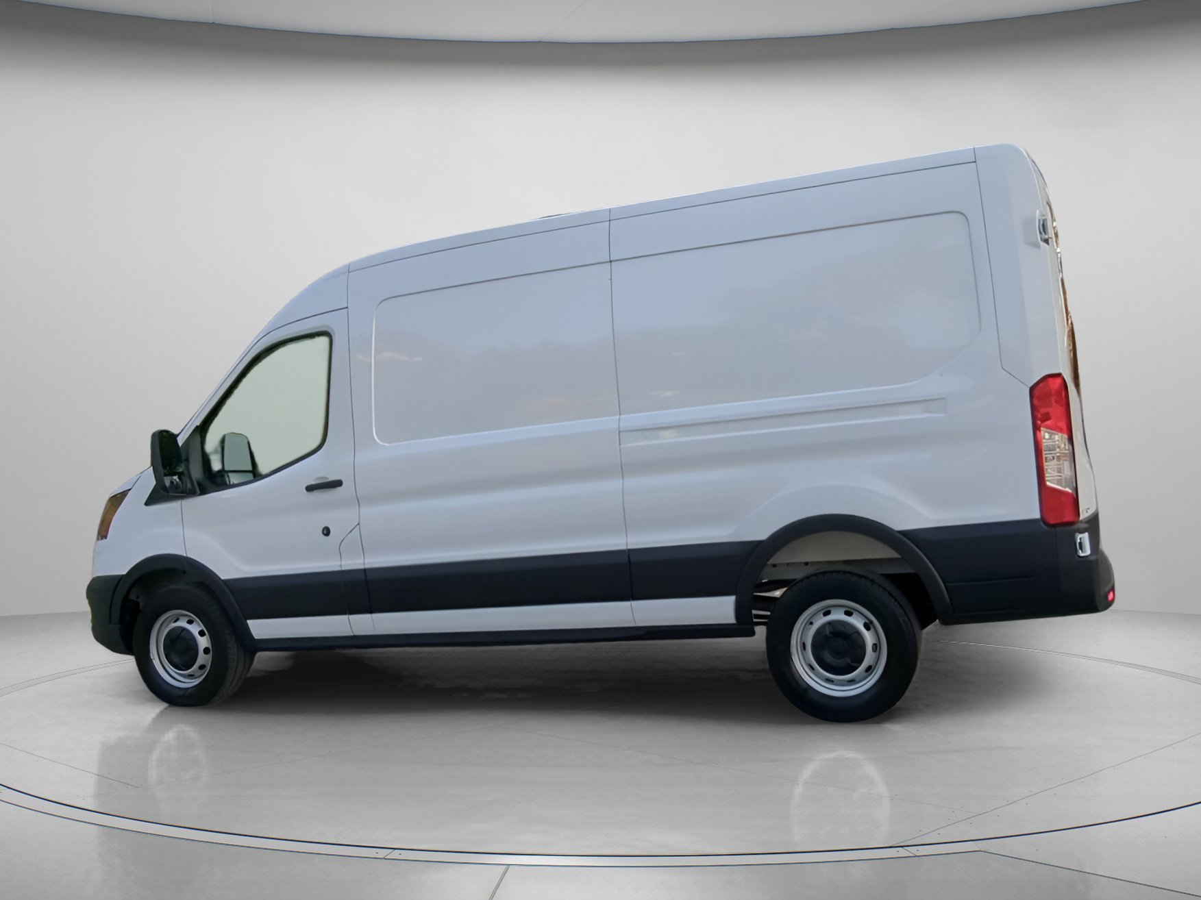 New 2026 Oxford White Ford Cargo Van image 15