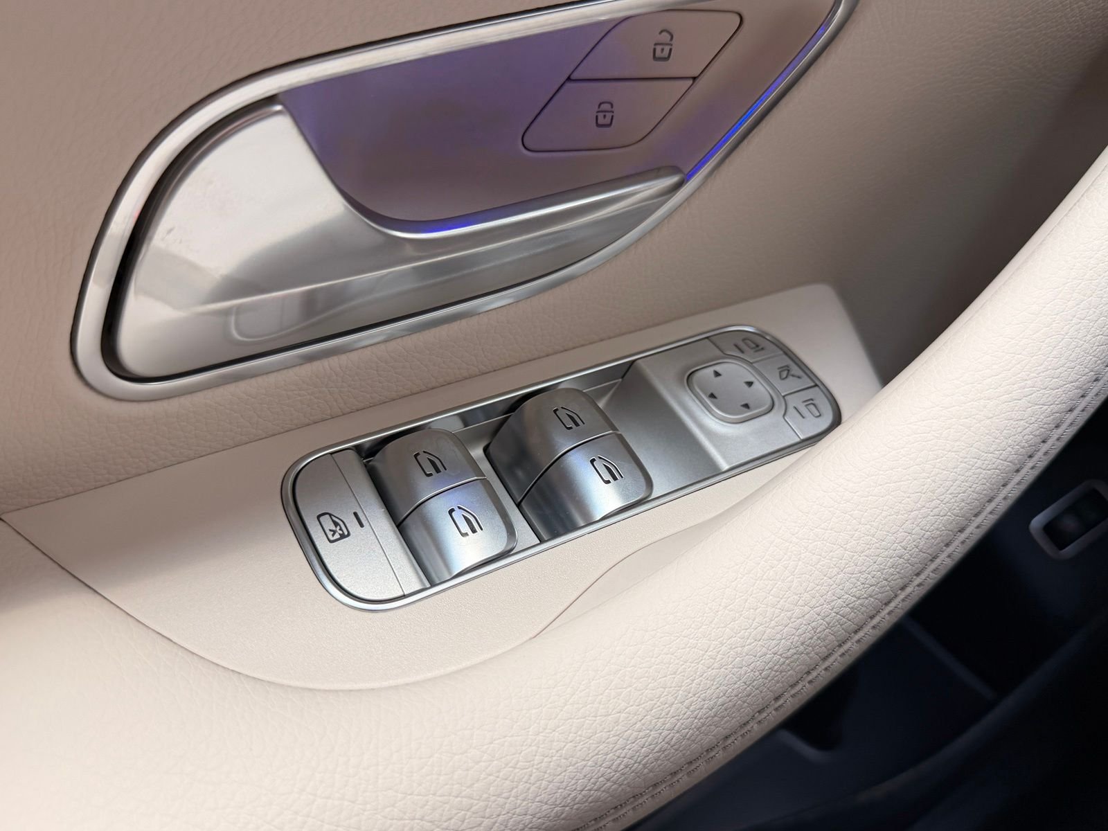 New 2026 Selenite Grey Metallic Mercedes-Benz GLE 450 image 23