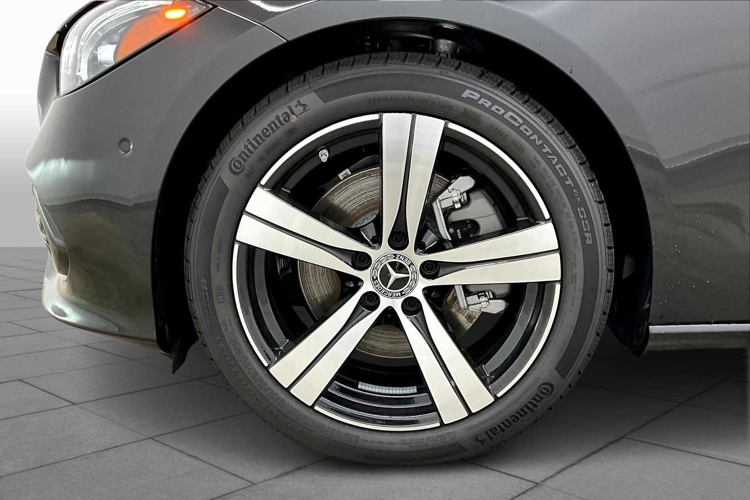 2025 Mercedes-Benz C-Class Sedan C 300 - Photo 11