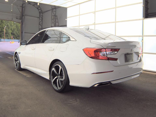 Used 2019 Platinum White Pearl Honda Sport image 5