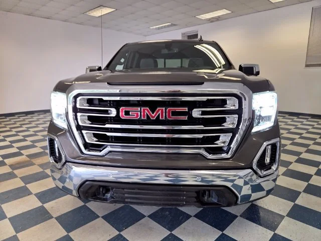 Used 2020 SMOKEY QUARTZ METALLIC GMC SLT image 2