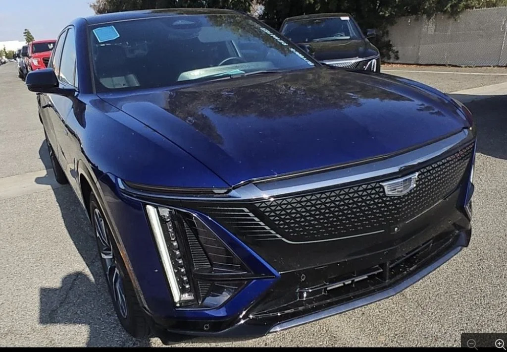 Used 2024 Blue Cadillac Sport image 4