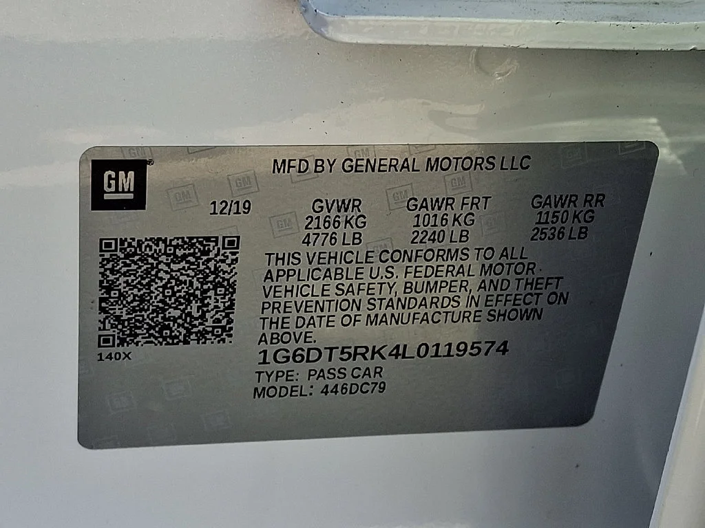 Used 2020 Crystal White Tricoat Cadillac Premium Luxury image 28