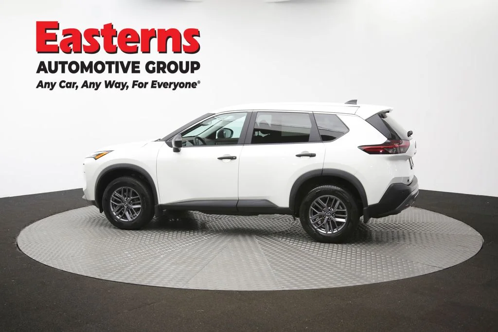Used 2023 White Nissan S image 63