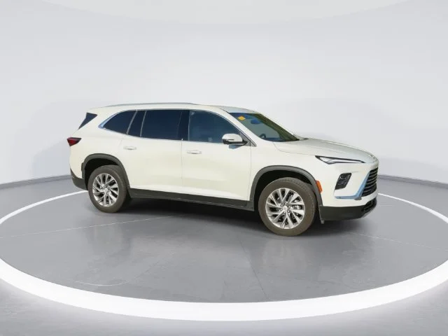 Used 2025 White Buick Preferred image 2