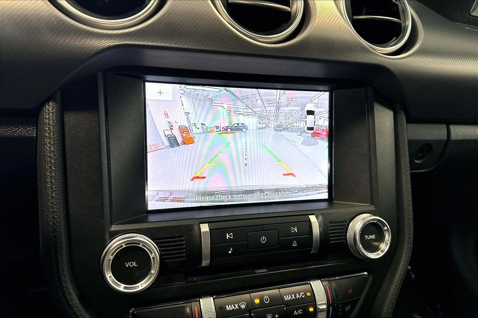 Used 2019 Magnetic Metallic Ford GT Premium image 13