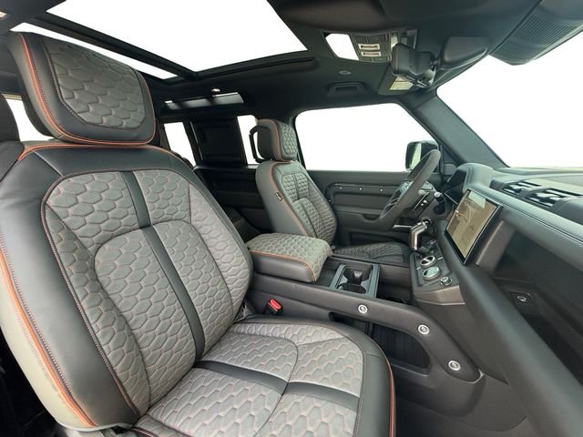 Certified Used 2024  Land Rover Carpathian Edition image 16