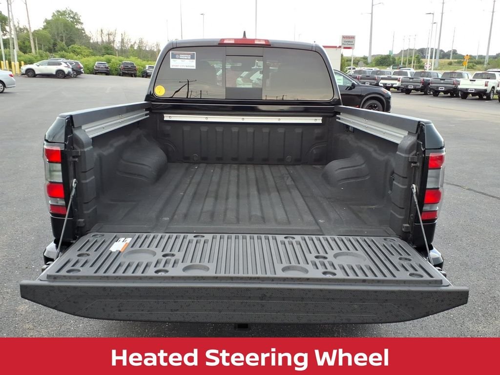 Used 2025 Super Black Nissan PRO-4X v6 LONG BED PREMIUM W/LEATHER & SUNROOF image 32