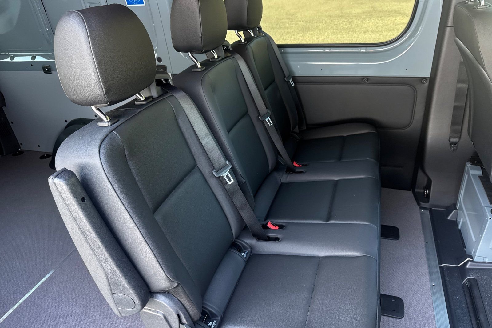 2026 Mercedes-Benz Sprinter Crew Van Base - Photo 8