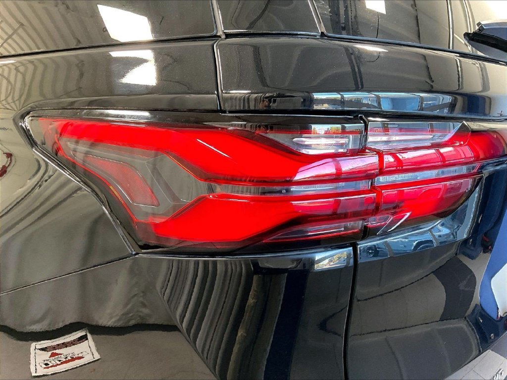Used 2023 Black Chevrolet LT image 34