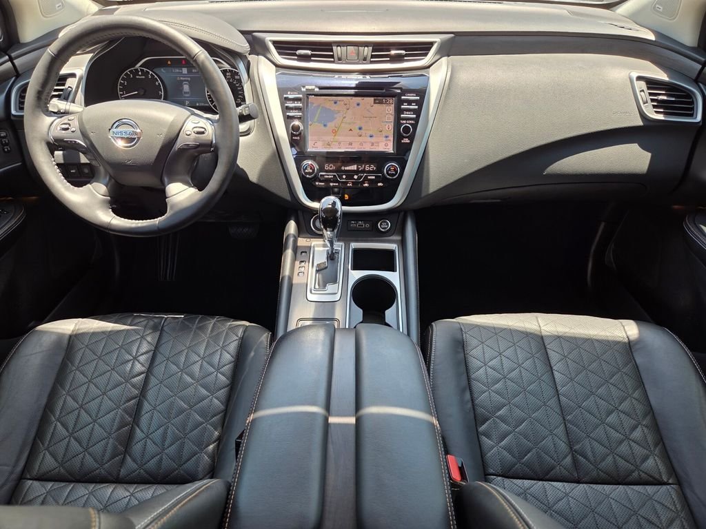 Used 2021 White Nissan Platinum image 18
