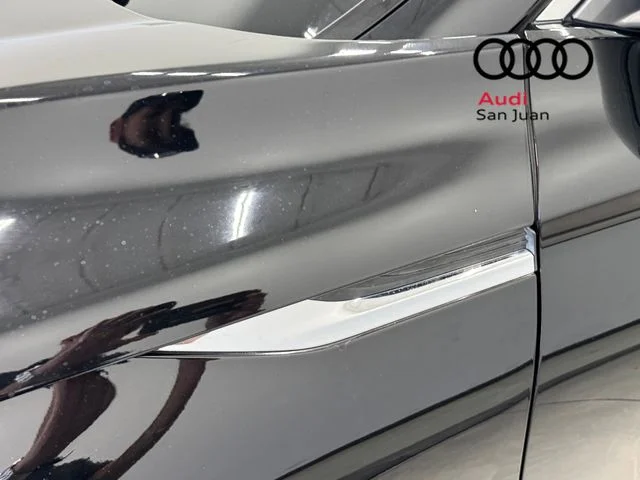 Used 2019 Black INFINITI LUXE image 7
