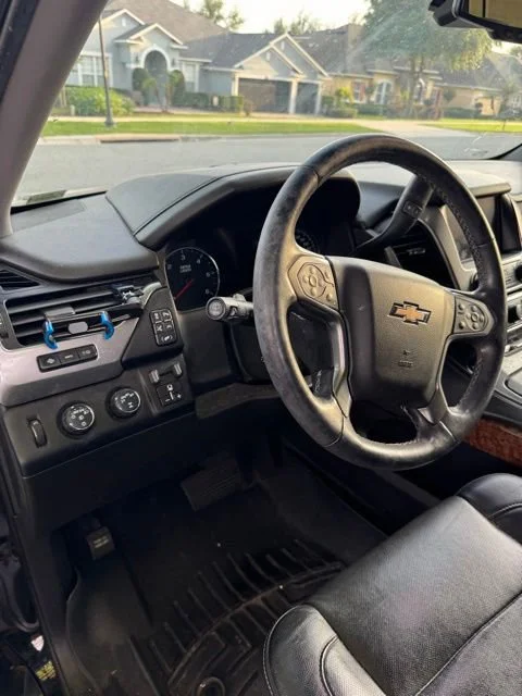 2019 Chevrolet Suburban 4WD 1500 Premier's photo
