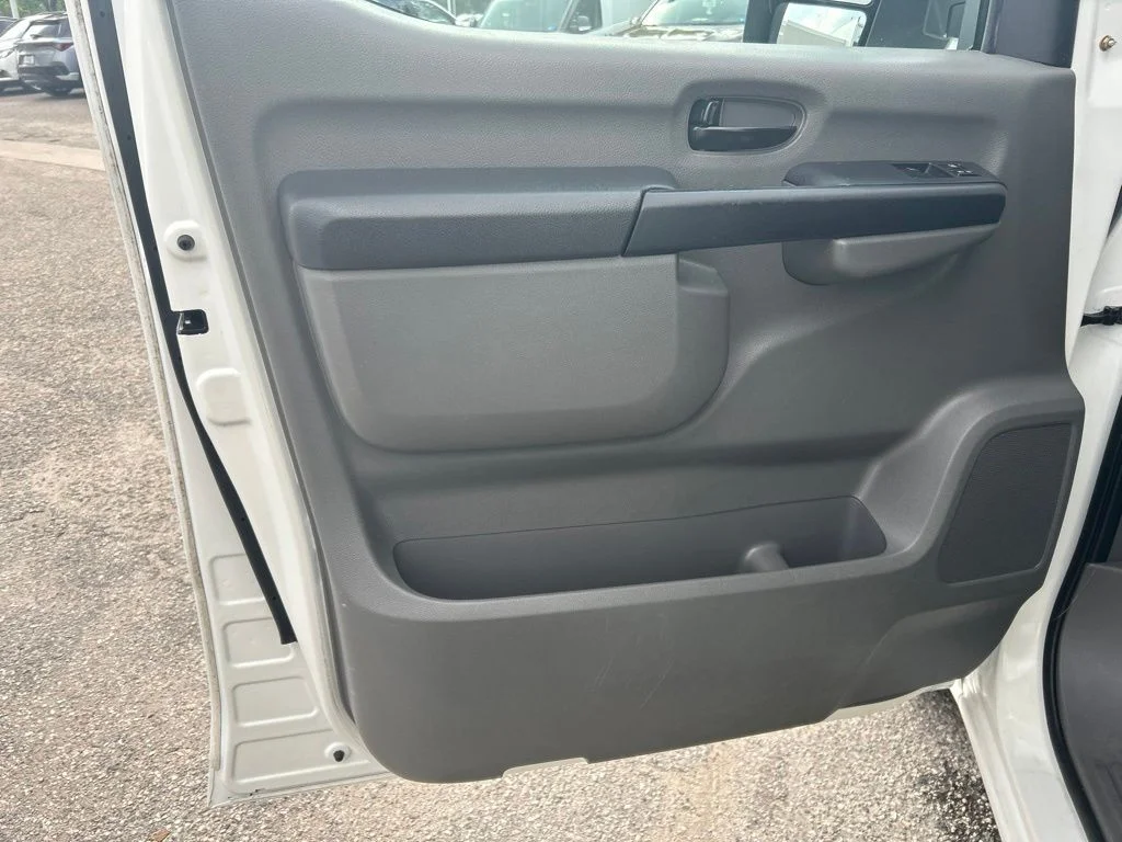 Used 2020 Glacier White Nissan SV image 15