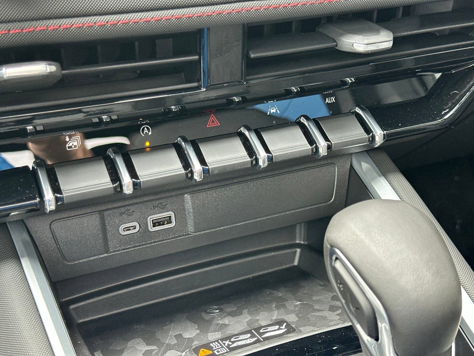 New 2026 Sterling Gray Metallic Chevrolet Z71 with 20in Black Wheels - Sunroof - Spray-On Bedliner image 29