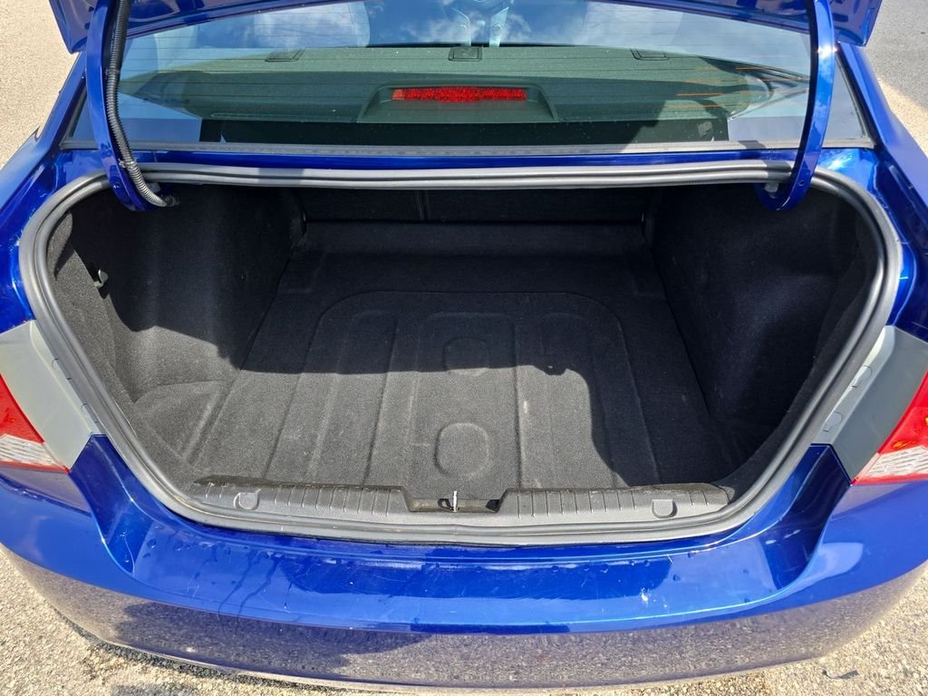 Used 2013 Blue Chevrolet LS image 27