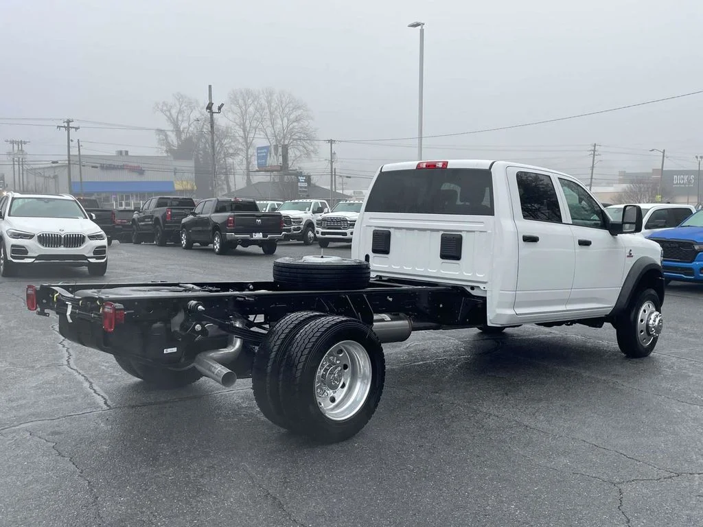 New 2026 Bright White Clearcoat RAM Tradesman image 8