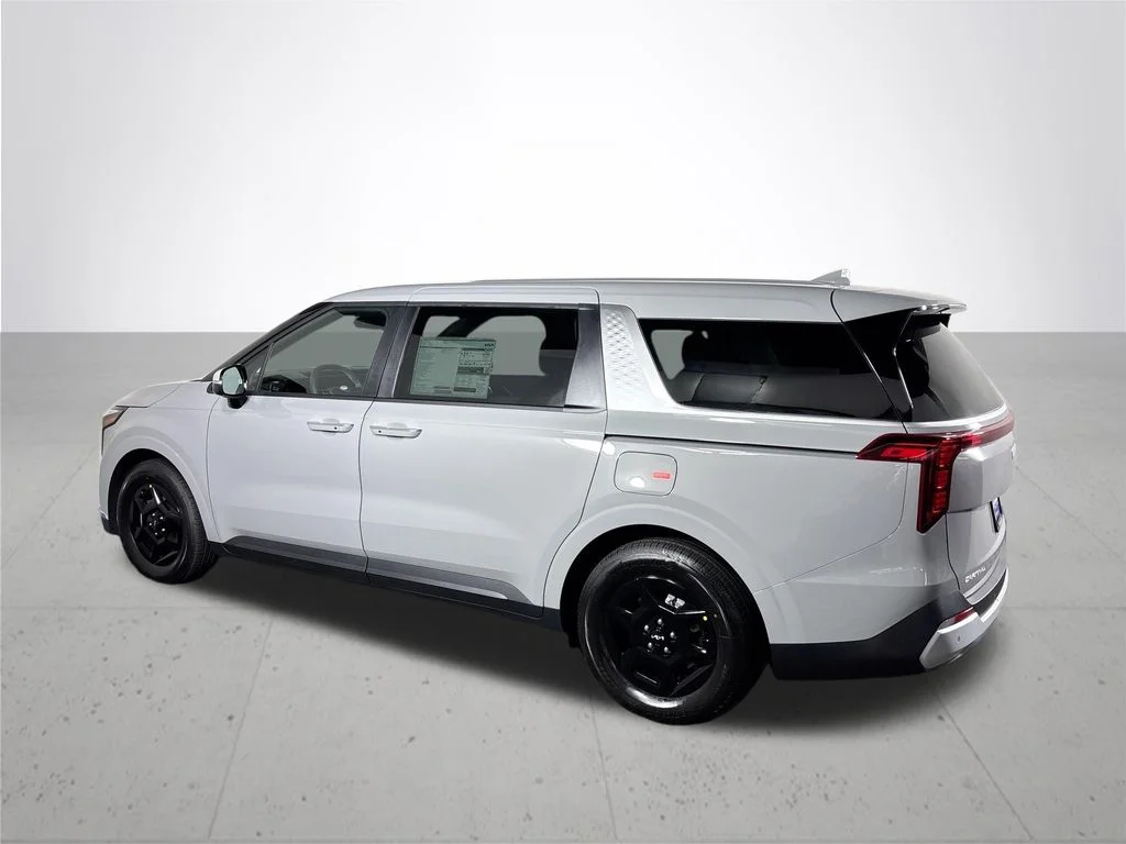 New 2027 Ceramic Silver Kia LX image 8