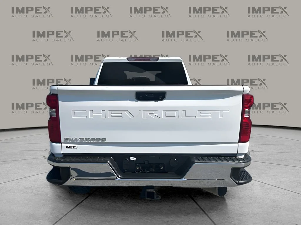 Used 2024 White Chevrolet LT image 5